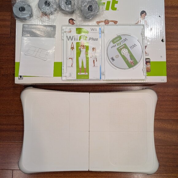 Nintendo Wii Fit with Balance Board w/ Wii FIT Game - TESTED - Picture 1 of 7